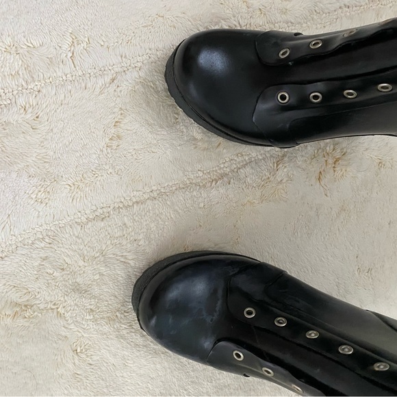 Hunter Lapin Boots Knee-High Lace-Up - Picture 5 of 14